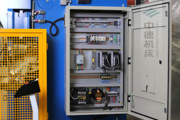 ZDPK-10032采用法國進口施耐德元氣件，穩(wěn)定耐用壽命長