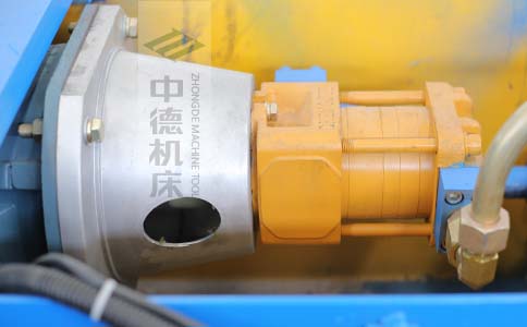 ZDPK-6325采用國內(nèi)一流品牌電機及油泵，動力強勁，噪音低.jpg