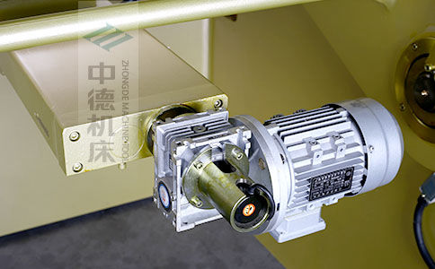 ZDS-640后檔料減速電機(jī)，質(zhì)量好，模擬運(yùn)算定位速度快.jpg